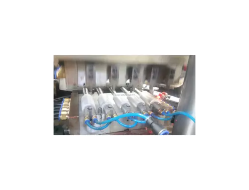 машина для литья под давлением